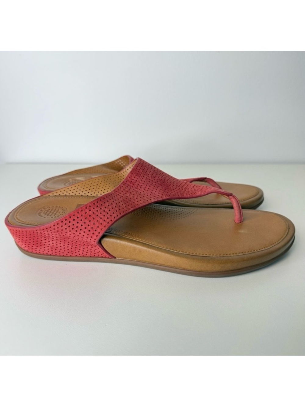 FitFlop Dusty Red Banda Mesh Leather Upper Toe Thong Sandal Flip Flop Size 7